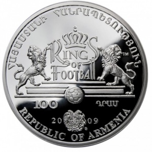 Аверс монеты Армения, 100 драмов, 2009, Збигнев Бонек