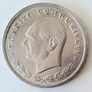 Аверс монеты Турция, 100 курушей, 1934