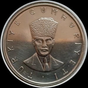 Аверс монеты Турция, 25 лир, 1970, 50 лет Великому национальному собранию Турции