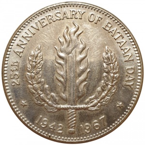 Реверс монеты Филиппины, 1 песо, 1967, 25 лет Битве за Батаан