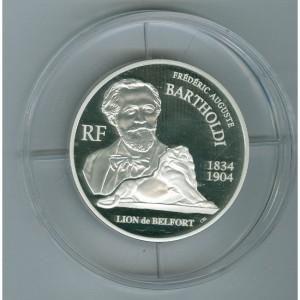 Аверс монеты Франция, 20 евро, 2004, 100 лет со дня смерти Фредерика Огюста Бартольди