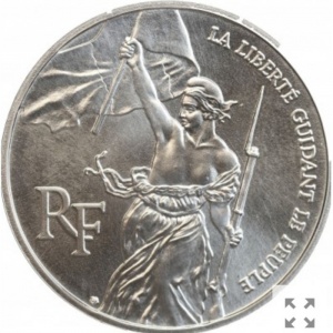 Аверс монеты Франция, 100 франков, 1993, 200 лет Лувру. "Свобода, ведущая народ"