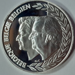 Аверс