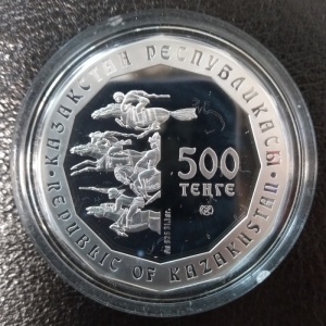 Аверс монеты Казахстан, 500 тенге, 2008, Золото Номадов - Фрагмент диадемы