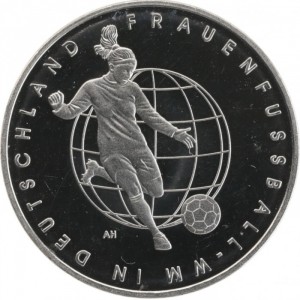 Реверс монеты Германия, 10 евро, 2011, Чемпионат мира по женскому футболу 2011