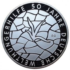 Реверс монеты Германия, 10 евро, 2012, 50 лет помощи голодающим