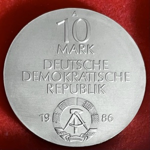 Аверс
