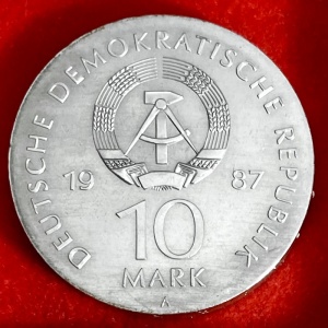 Аверс