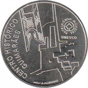 Реверс монеты Португалия, 2½ евро, 2012, ЮНЕСКО - Исторический центр города Гимарайнш