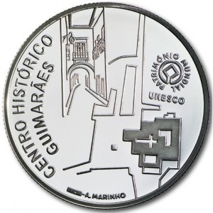Реверс монеты Португалия, 2½ евро, 2012, ЮНЕСКО - Исторический центр города Гимарайнш