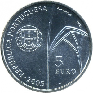 Аверс монеты Португалия, 5 евро, 2005, ЮНЕСКО - Монастырь Баталья