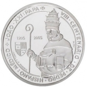 Реверс монеты Португалия, 5 евро, 2005, 800 лет со дня рождения Папы Римского Иоанна XXI