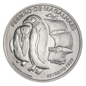 Реверс монеты Португалия, 7½ евро, 2020, 500 лет кругосветному плаванию Магеллана. Прохождение пролива 1520