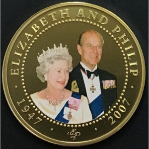 Реверс монеты Острова Кука, 1 доллар, 2009, Елизавета в короне, Филипп в костюме
