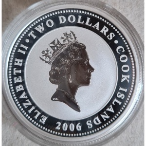 Аверс монеты Острова Кука, 2 доллара, 2006, Поэты серебряного века - Анна Ахматова