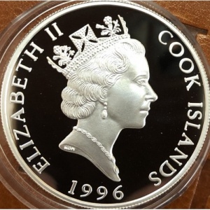 Аверс монеты Острова Кука, 5 долларов, 1996, Вымирающие виды - Крокодил
