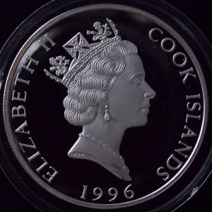 Аверс монеты Острова Кука, 5 долларов, 1996, Вымирающие виды - Лев