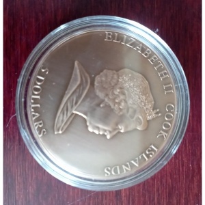 Аверс монеты Острова Кука, 5 долларов, 2009, Удары метеоритов - Марс