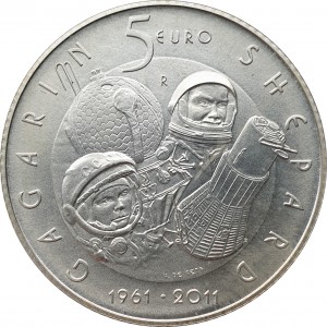 Реверс монеты Сан-Марино, 5 евро, 2011, 50 лет выходу людей в космос, Гагарин и Шепард