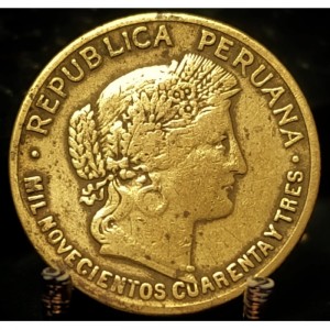 Аверс монеты Перу, 10 сентаво, 1942-1944