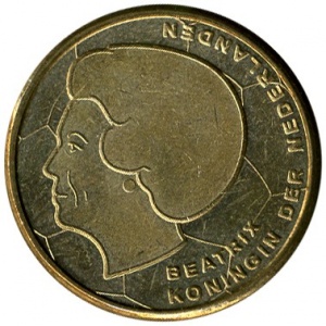 Аверс монеты Нидерланды, 5 гульденов, 2000, Чемпионат Европы по футболу 2000