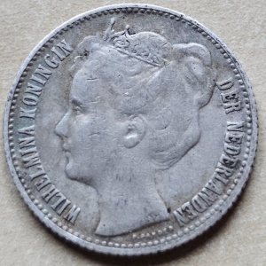 Аверс монеты Нидерланды, ½ гульдена, 1898