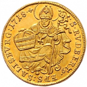 Реверс монеты Архиепископство Зальцбургское, 1 дукат, 1718, Герб на аверсе с розами и звездой над шляпой кардинала