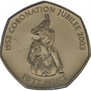 Реверс монеты Гернси, 50 пенсов, 2003, 50 лет коронации Королевы Елизаветы II /королева на лошади/