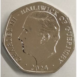 Аверс монеты Гернси, 50 пенсов, 2024, 80 лет высадке союзников в Нормандии (D-Day). Воздушный десант