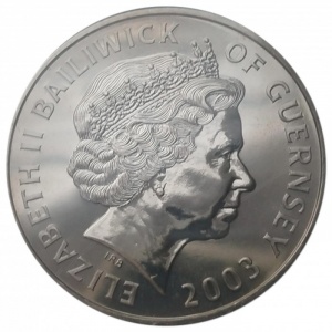 Аверс монеты Гернси, 5 фунтов, 2003, 50 лет правлению Королевы Елизаветы II /Гренадерская гвардия/