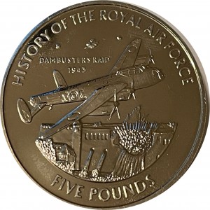 Реверс монеты Гернси, 5 фунтов, 2008, 90 лет Королевским военно-воздушным силам, налет "разрушителей плотин" 1943