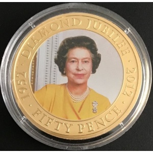 Реверс монеты Гернси, 50 пенсов, 2012, 60 лет правлению Королевы Елизаветы II /В желтой кофте, фото 1984/