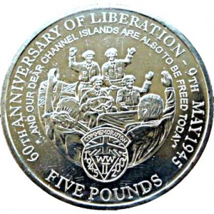 Реверс монеты Гернси, 5 фунтов, 2005, 60 лет возвращению Нормандских островов