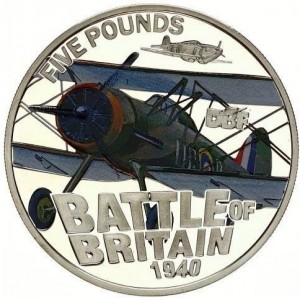 Реверс монеты Гернси, 5 фунтов, 2010, Битва за Британию 1940 /Gloster Gladiator/