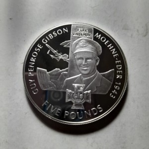 Реверс монеты Джерси, 5 фунтов, 2006, Крест Виктории - Гай Пенроуз Гибсон