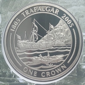 Реверс монеты Гибралтар, 1 крона, 2005, HMS Victory отбуксирован в Гибралтар