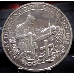 Реверс монеты Гибралтар, ½ кроны, 2018, 100 лет окончанию Первой Мировой войны