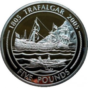 Реверс монеты Гибралтар, 5 фунтов, 2005, HMS Victory отбуксирован в Гибралтар