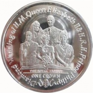 Реверс монеты Остров Мэн, 1 крона, 2007, 60 лет свадьбе Королевы Елизаветы II и Принца Филиппа /Портрет королевской с…