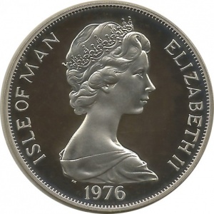 Аверс монеты Остров Мэн, 1 крона, 1976, 100 лет Конной железной дороге