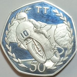 Реверс монеты Остров Мэн, 50 пенсов, 1982, Мотогонки "Tourist Trophy"
