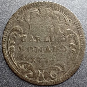Реверс монеты Папская область, 1 карлино, 1777, Корона над ключами и гербом на аверсе