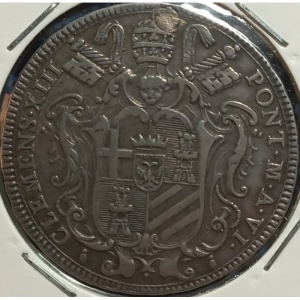 Аверс монеты Папская область, 1 тестоне, 1761-1767