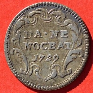 Реверс монеты Папская область, 1 гроссо, 1729