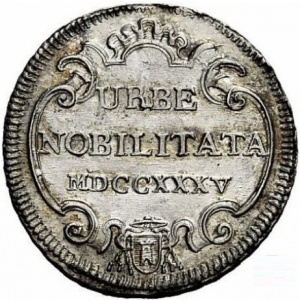 Реверс монеты Папская область, 1 тестоне, 1735, Надпись "URBE NOBILITATA" в картуше на реверсе