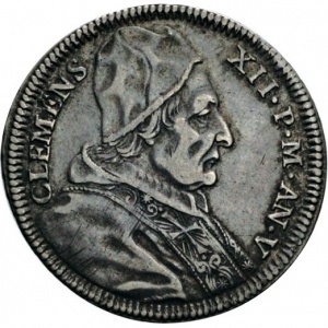 Аверс монеты Папская область, 1 тестоне, 1735, Надпись на реверсе: "PRÆSIDIVM ET DECVS"
