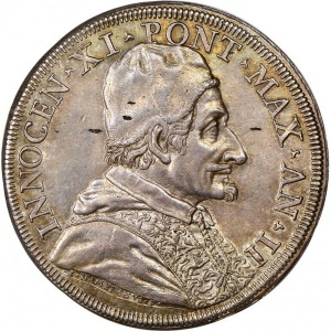Аверс монеты Папская область, 1 пиастр, 1677, Папа на аверсе