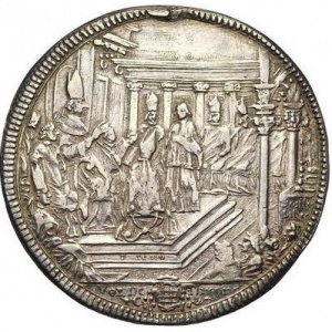 Реверс монеты Папская область, 1 пиастр, 1704, Папский герб в венке на аверсе