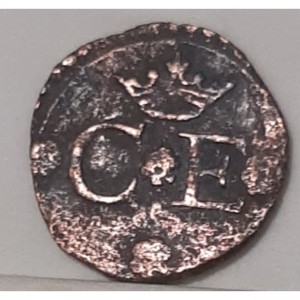 Аверс монеты Савойя, ¼ сольдо, 1580, Монограмма "C E" на аверсе