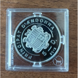 Аверс монеты Андорра, 5 динеров, 2012, Чемпионат Мира по футболу 2014, Бразилия